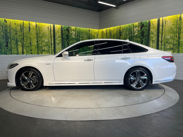 2019 Toyota Crown Hybrid 6AA-AZSH20 (UW-6a0146a8acca4)[9]