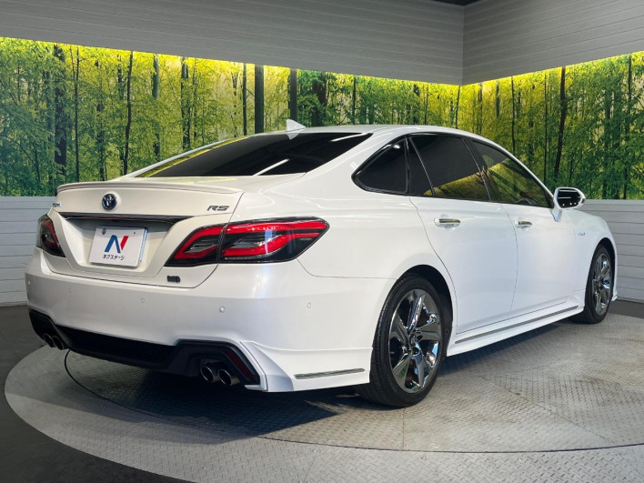2019 Toyota Crown Hybrid 6AA-AZSH20 (UW-6a0146a8acca4)[12]