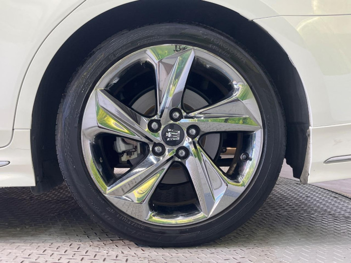 2019 Toyota Crown Hybrid 6AA-AZSH20 (UW-6a0146a8acca4)[23]