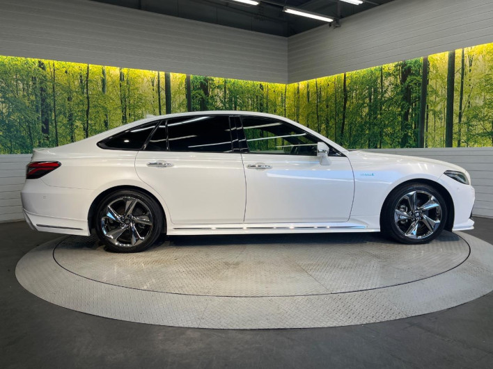 2019 Toyota Crown Hybrid 6AA-AZSH20 (UW-6a0146a8acca4)[13]