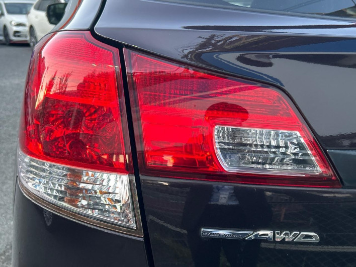 2014 Subaru Legacy Outback DBA-BRM (UW-6a0146b7833b5)[14]