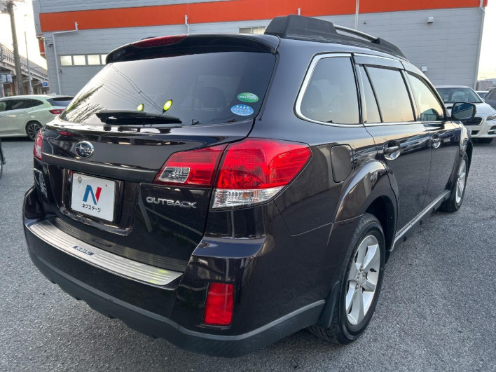 2014 Subaru Legacy Outback DBA-BRM (UW-6a0146b7833b5)[8]