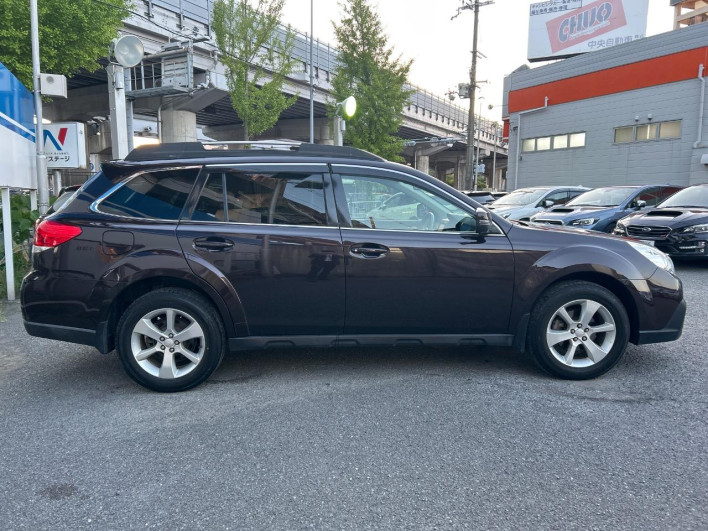 2014 Subaru Legacy Outback DBA-BRM (UW-6a0146b7833b5)[9]