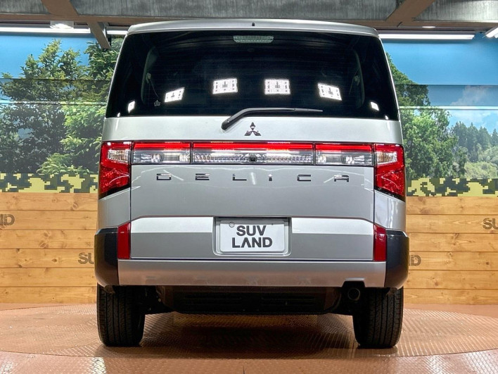 2024 Mitsubishi Delica D:5 3DA-CV1W (UW-6a0146bec333a)[7]