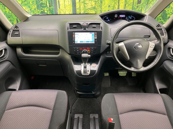 2012 Nissan Serena DBA-FC26 (UW-6a0146c87c982)[23]
