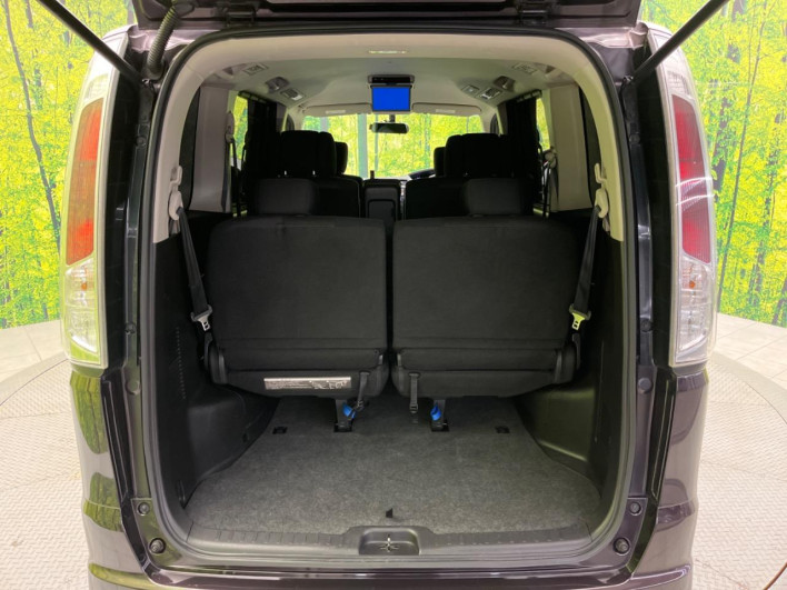 2012 Nissan Serena DBA-FC26 (UW-6a0146c87c982)[12]