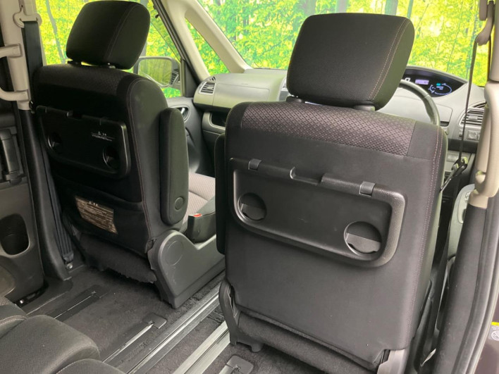 2012 Nissan Serena DBA-FC26 (UW-6a0146c87c982)[22]
