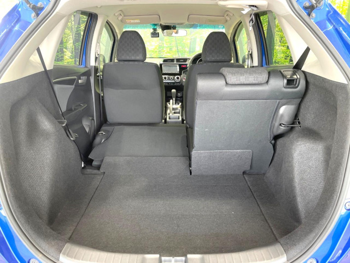 2014 Honda Fit DBA-GK3 (UW-6a0146d20fbee)[20]