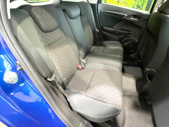 2014 Honda Fit DBA-GK3 (UW-6a0146d20fbee)[26]