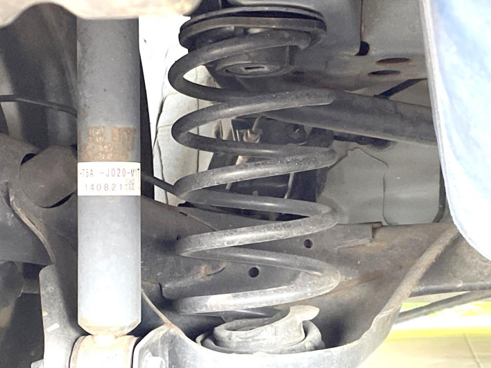 2014 Honda Fit DBA-GK3 (UW-6a0146d20fbee)[18]