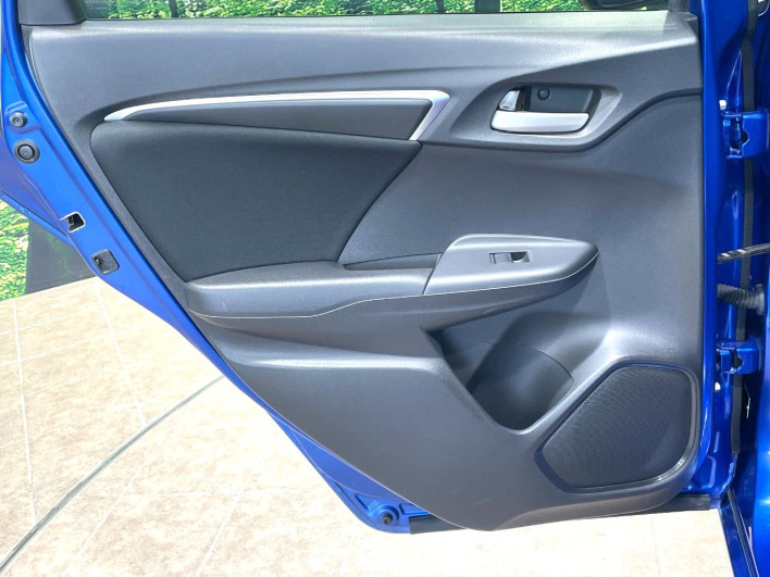 2014 Honda Fit DBA-GK3 (UW-6a0146d20fbee)[21]