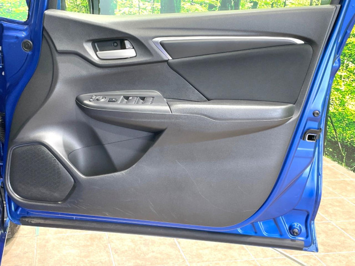 2014 Honda Fit DBA-GK3 (UW-6a0146d20fbee)[7]