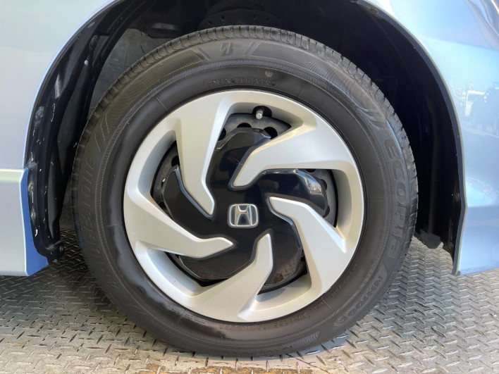 2015 Honda Freed hybrid DAA-GP3 (UW-6a0146d30b3b3)[13]