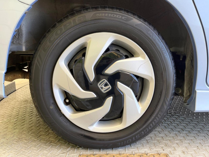 2015 Honda Freed hybrid DAA-GP3 (UW-6a0146d30b3b3)[15]