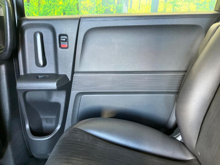 2015 Honda Freed hybrid DAA-GP3 (UW-6a0146d30b3b3)[27]