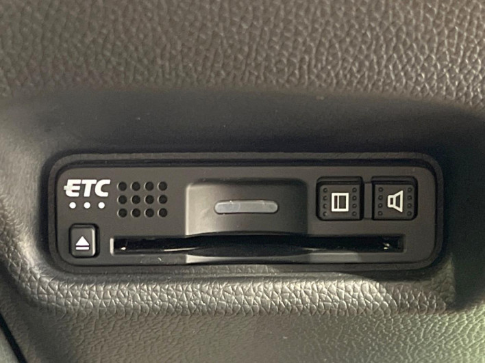 2017 Honda Fit Hybrid DAA-GP5 (UW-6a0146d387340)[10]