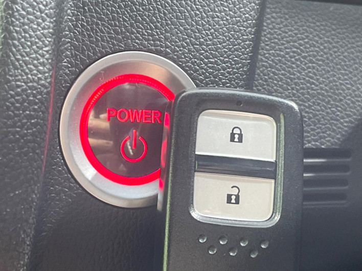 2017 Honda Fit Hybrid DAA-GP5 (UW-6a0146d387340)[28]