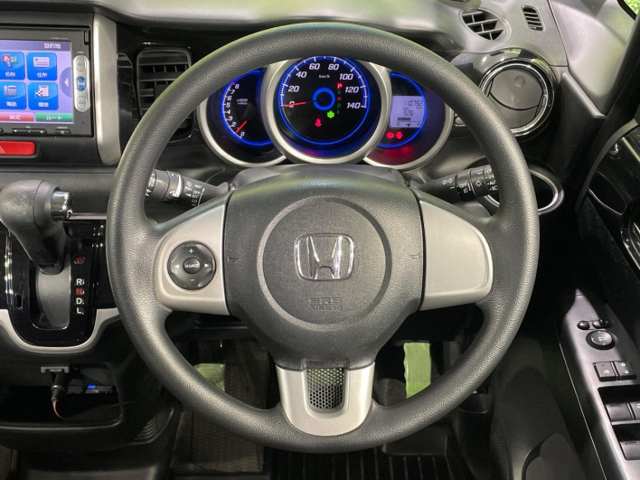 2014 Honda N-BOX CUSTOM DBA-JF1 (UW-6a0146e4ef849)[24]