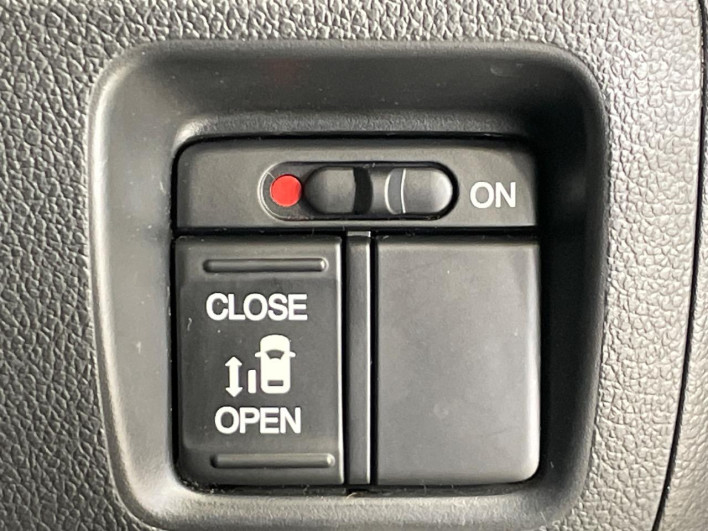 2014 Honda N-BOX CUSTOM DBA-JF1 (UW-6a0146e51fb3e)[10]