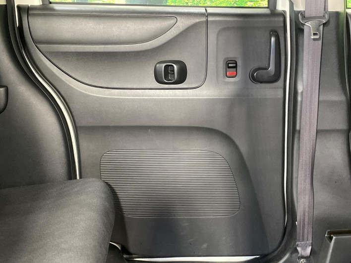2014 Honda N-BOX CUSTOM DBA-JF1 (UW-6a0146e51fb3e)[6]