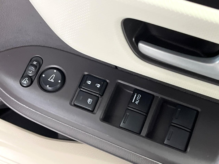 2019 Honda N-BOX 6BA-JF3 (UW-6a0146ecb5a77)[6]
