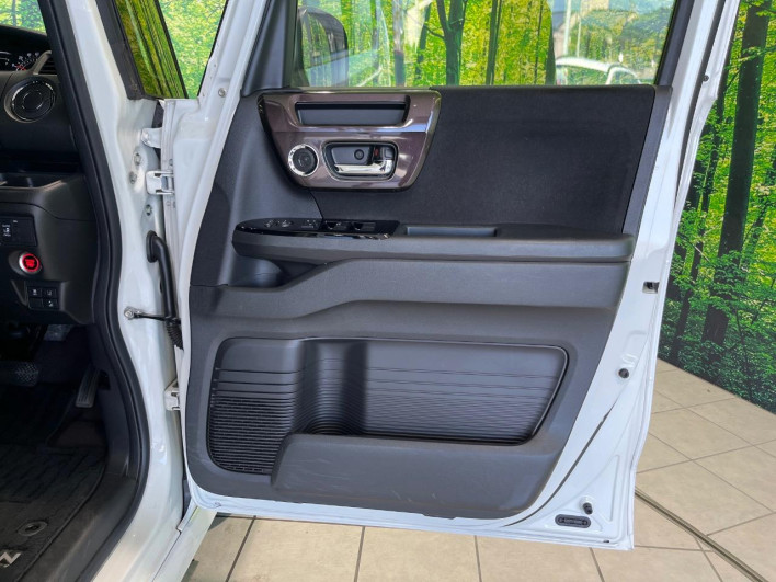 2020 Honda N-BOX CUSTOM 6BA-JF3 (UW-6a0146ee72b18)[29]