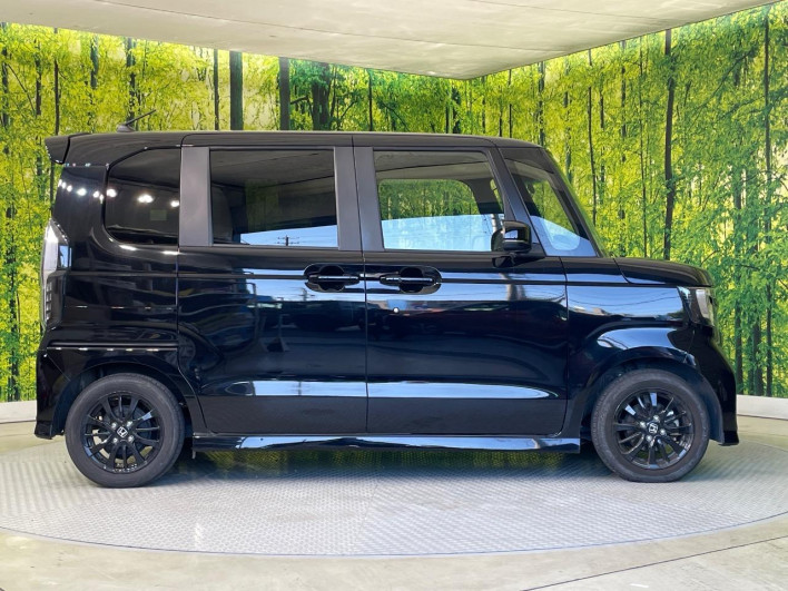 2023 Honda N-BOX CUSTOM 6BA-JF3 (UW-6a0146f17a961)[9]