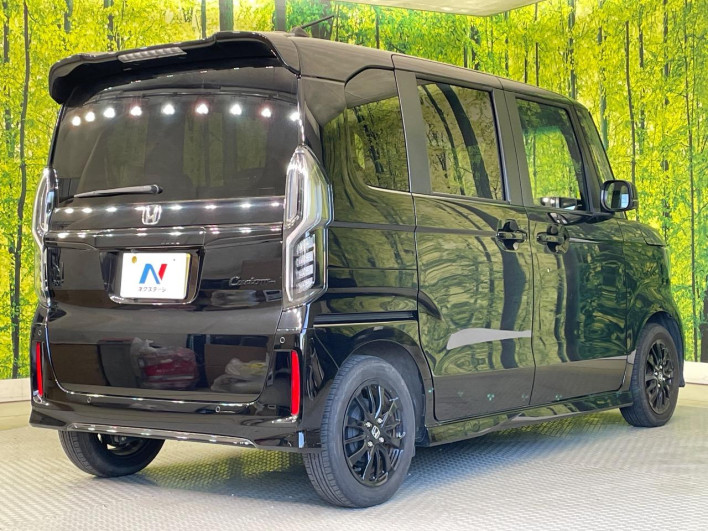2023 Honda N-BOX CUSTOM 6BA-JF3 (UW-6a0146f17a961)[8]