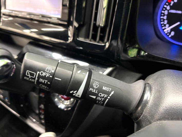 2017 Honda N-WGN Custom DBA-JH1 (UW-6a0146f777978)[28]