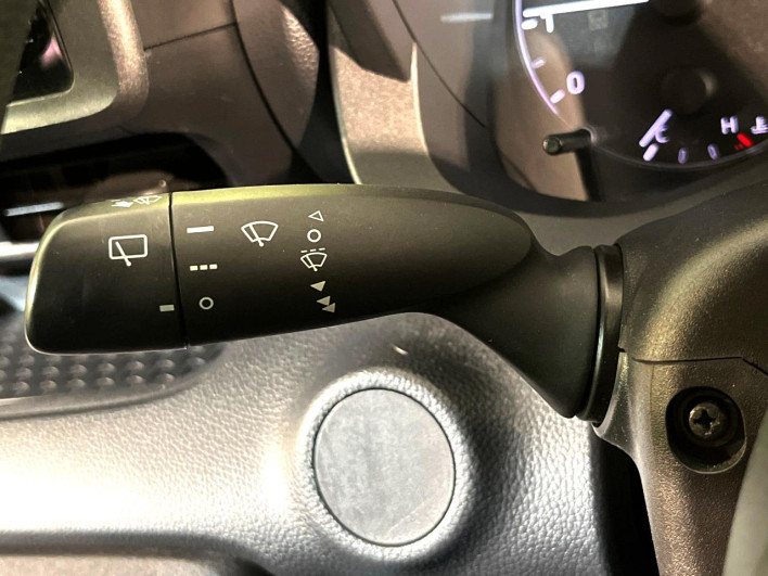 2020 Toyota Yaris 5BA-KSP210 (UW-6a0147029465b)[23]