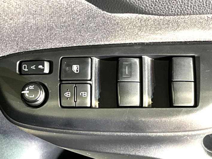 2020 Toyota Yaris 5BA-KSP210 (UW-6a0147029465b)[7]