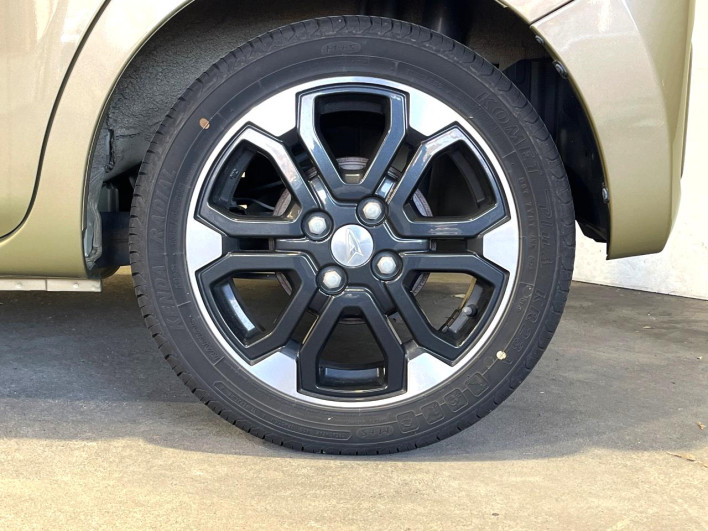 2019 Daihatsu Wake DBA-LA700S (UW-6a0147132ff52)[6]