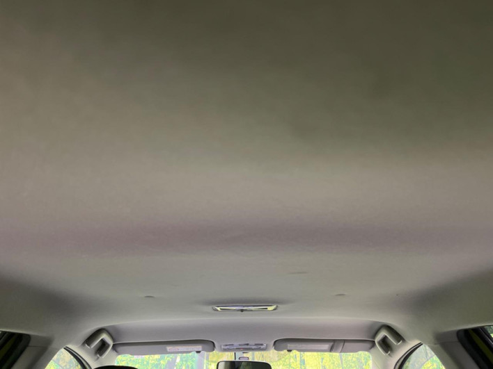 2015 Toyota Aqua DAA-NHP10 (UW-6a01473f23715)[15]