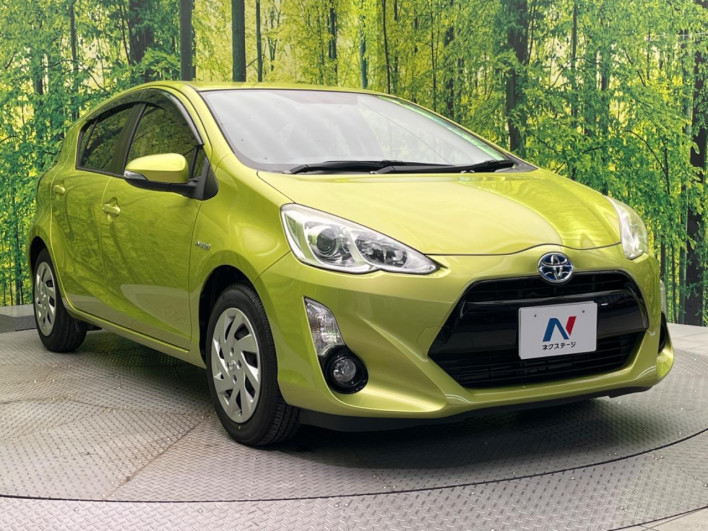 2015 Toyota Aqua DAA-NHP10 (UW-6a01473f23715)[9]