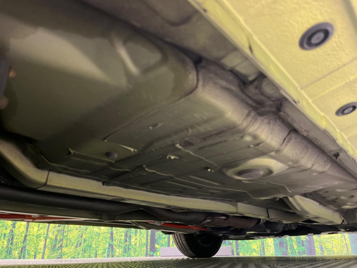 2015 Toyota Aqua DAA-NHP10 (UW-6a01473f23715)[19]