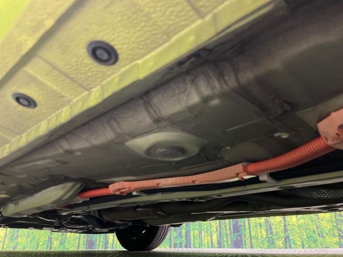2015 Toyota Aqua DAA-NHP10 (UW-6a01473f23715)[18]