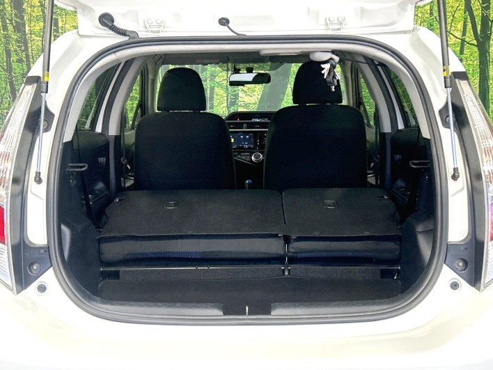 2015 Toyota Aqua DAA-NHP10 (UW-6a014741151ec)[28]
