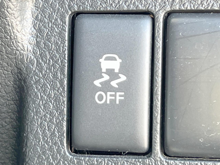2013 Nissan X-Trail DBA-NT31 (UW-6a014745174dc)[23]
