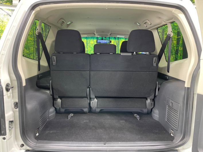 2017 Mitsubishi Pajero DBA-V83W (UW-6a01475552865)[21]