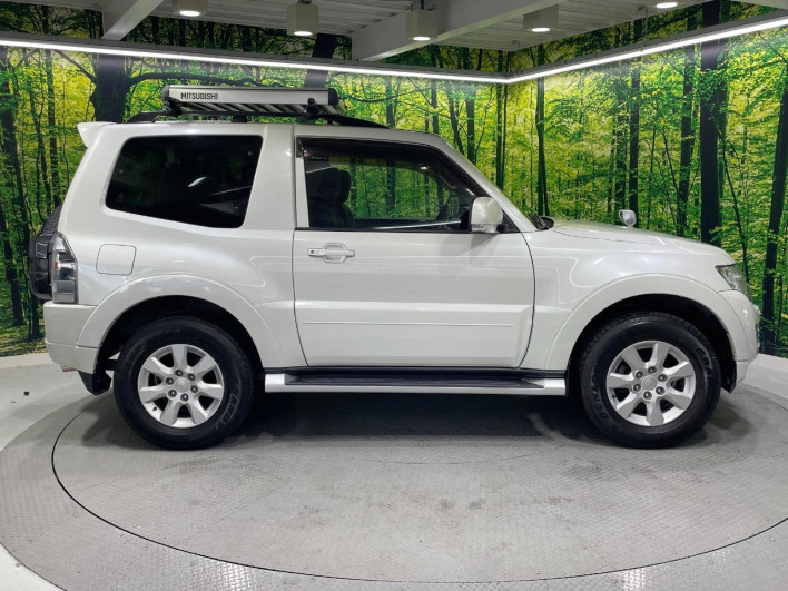 2017 Mitsubishi Pajero DBA-V83W (UW-6a01475552865)[16]