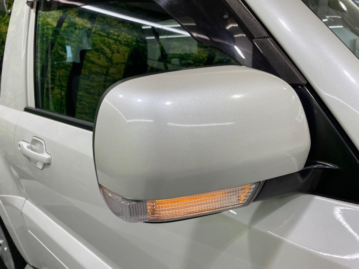 2017 Mitsubishi Pajero DBA-V83W (UW-6a01475552865)[20]