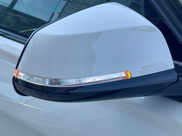 2018 BMW 3 Series LDA-8C20 (UW-6a01475a6fd3f)[24]