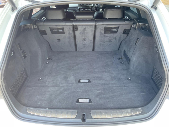 2018 BMW 3 Series LDA-8C20 (UW-6a01475a6fd3f)[16]