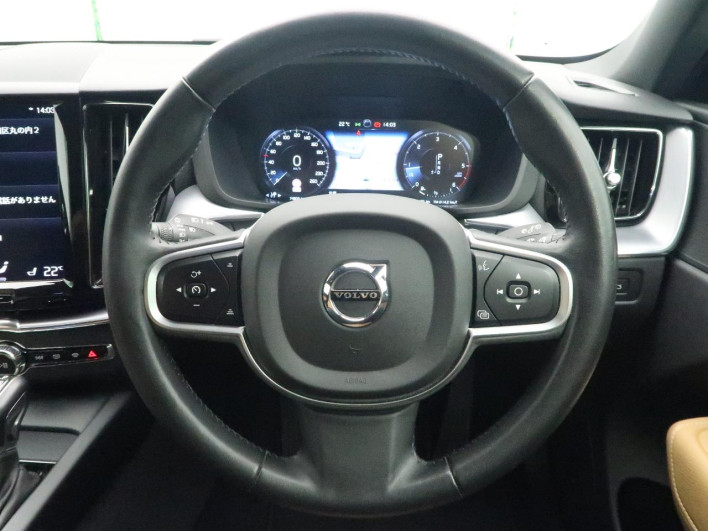 2020 Volvo XC60 LDA-UD4204TXC (UW-6a01476066e15)[11]