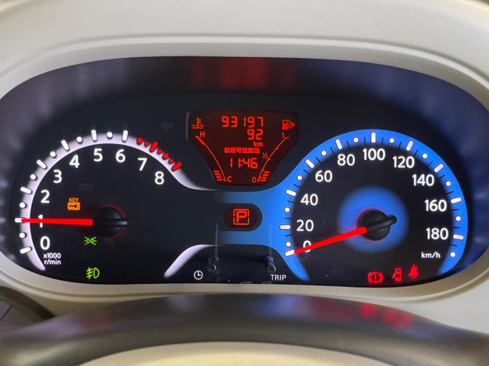 2011 Nissan Cube DBA-Z12 (UW-6a014761675d3)[29]