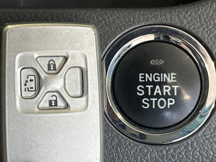 2008 Toyota Noah DBA-ZRR70G (UW-6a0147676c52f)[21]