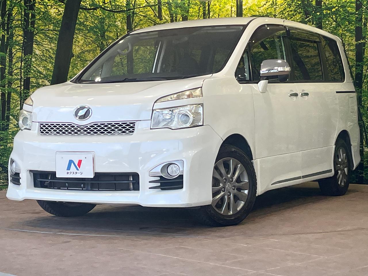2012 Toyota Voxy DBA-ZRR70W