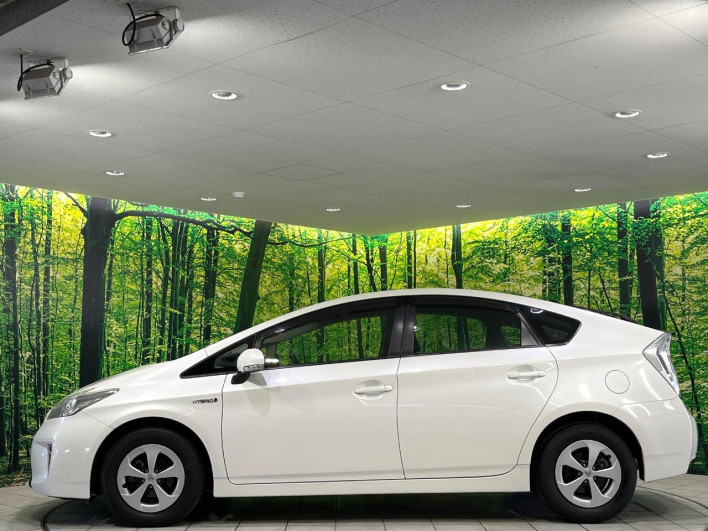2013 Toyota Prius DAA-ZVW30 (UW-6a014771dc353)[8]