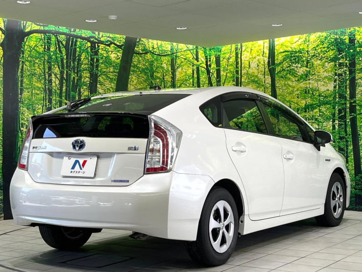 2013 Toyota Prius DAA-ZVW30 (UW-6a014771dc353)[17]