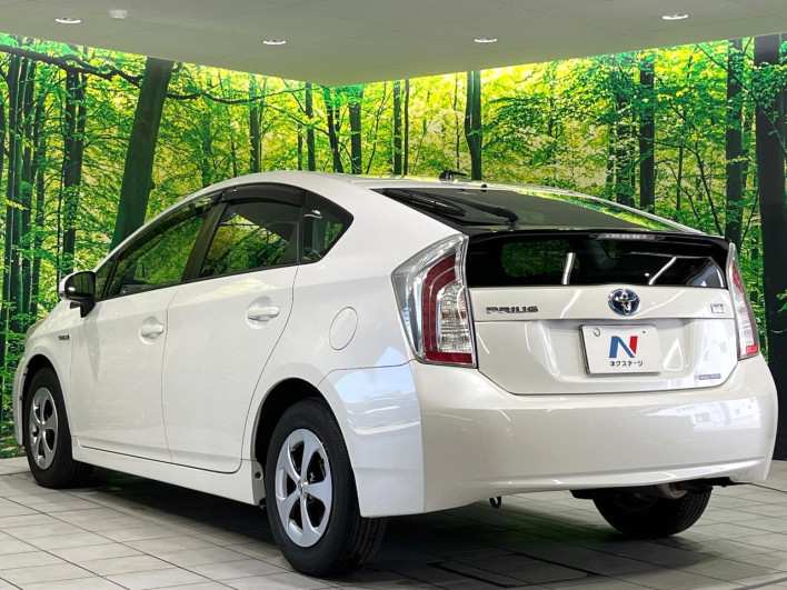2013 Toyota Prius DAA-ZVW30 (UW-6a014771dc353)[9]